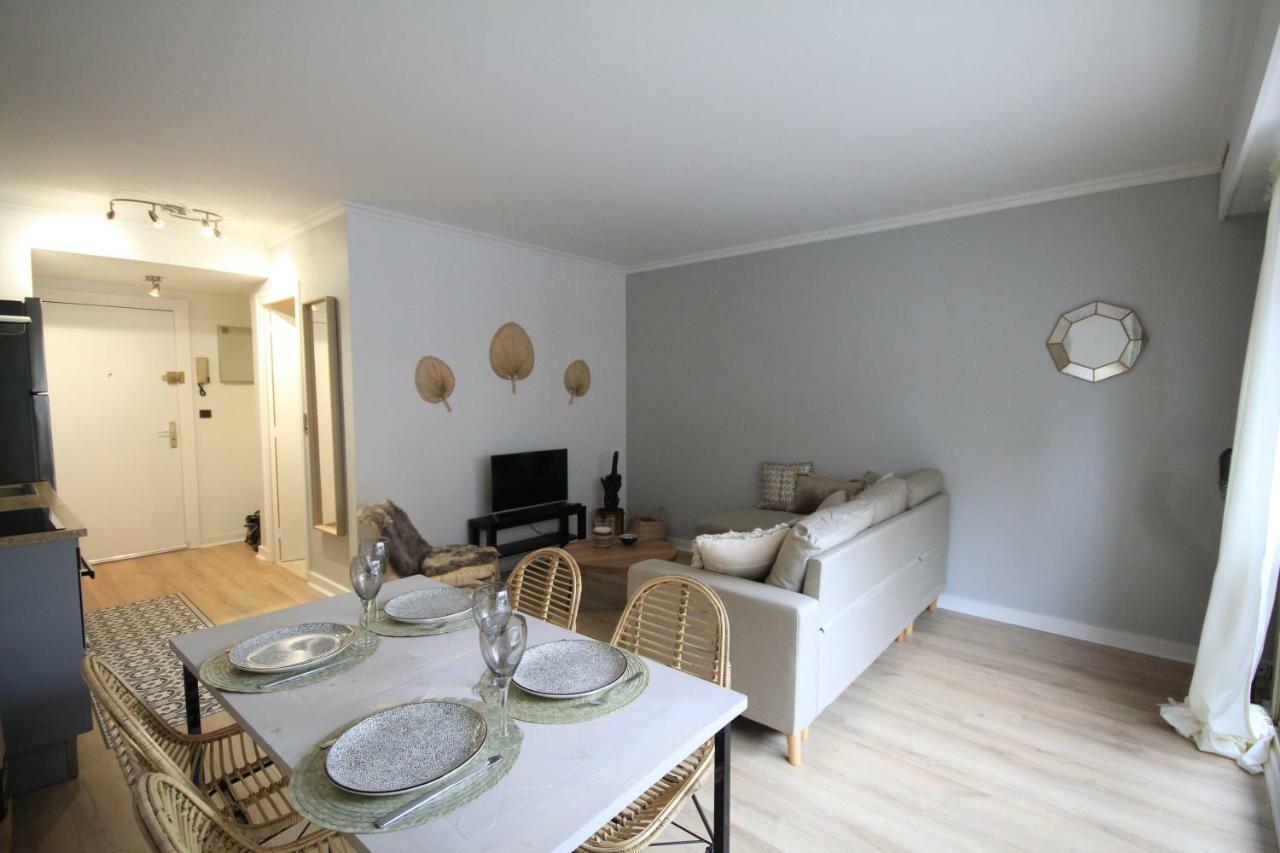 Studio Avec Espace Nuit En Plein Centre De Deauville Luaran gambar